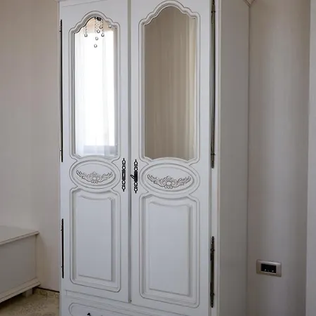 Hera Boutique 4*